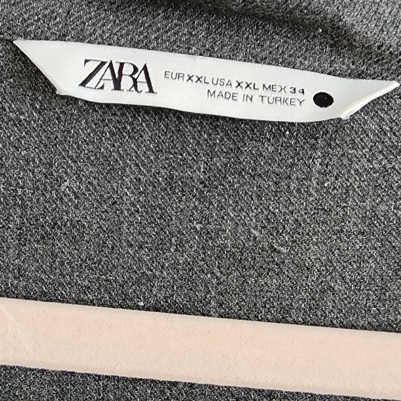 Zara long sleeve button down - Picture 2 of 3